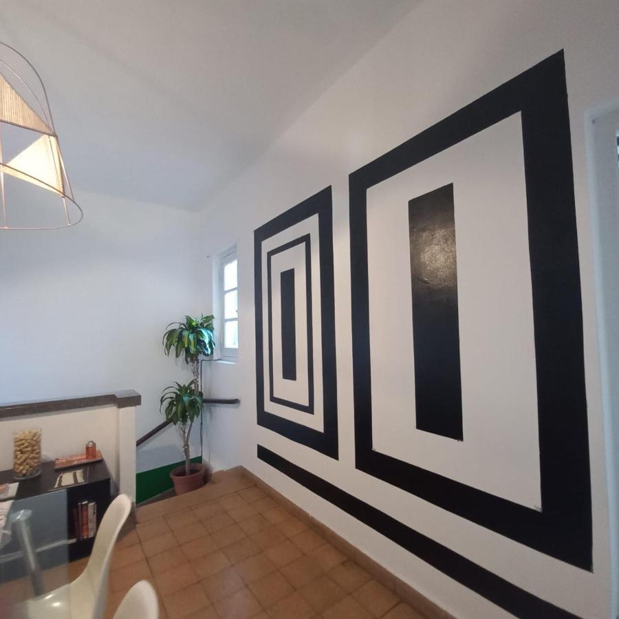 Hostel Lqueen 1 Сальта Экстерьер фото