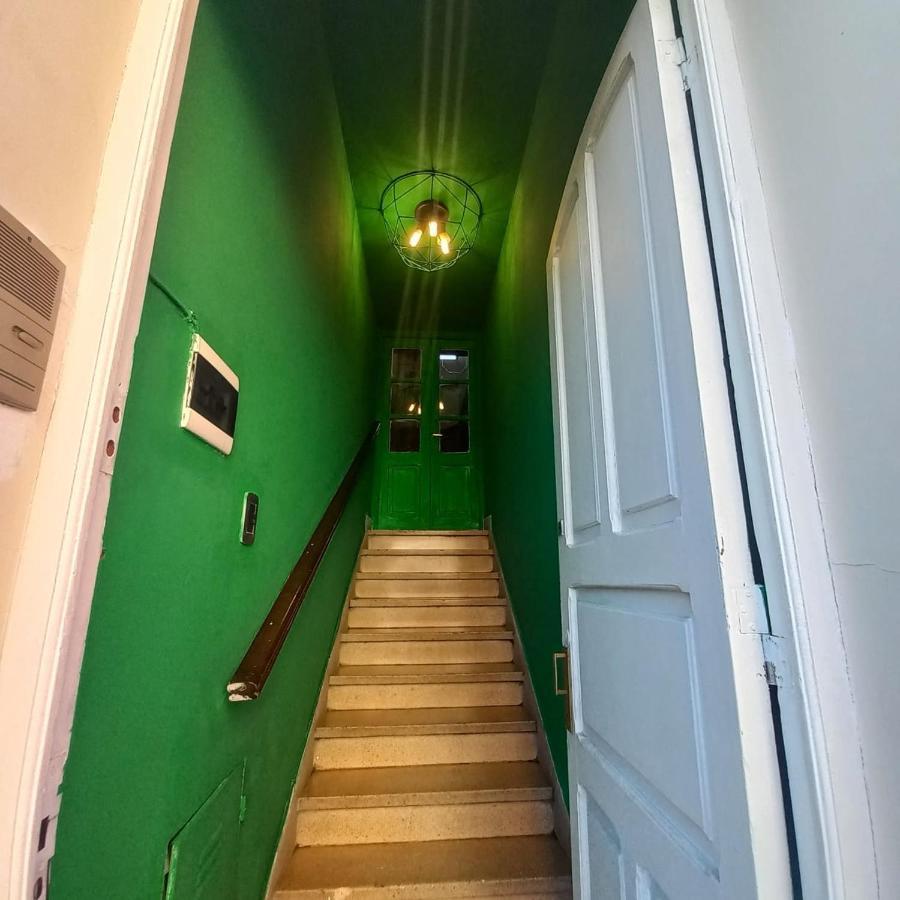 Hostel Lqueen 1 Сальта Экстерьер фото
